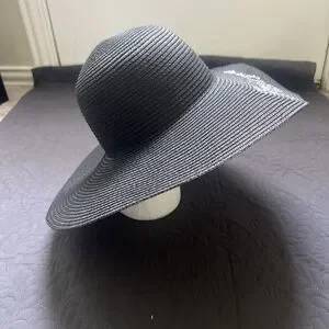 Juicy couture floppy hat beach swim summer sun Juicy Couture Floppy Wide Brim Beach Sun Straw Hat | eBay main image 4